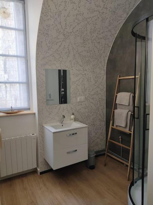 Appartement Avec Parking Prive Saumur Ngoại thất bức ảnh